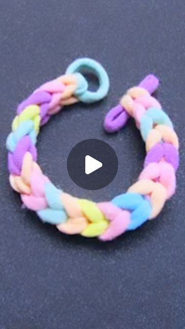 official _artshala123 on Instagram: "Diy Rainbow bracelet with rubber band 😀🌈 ⭕ #rainbow . . . . . . . #insta#instashot#instagram#viral#post#reel#trend#trending#artlover#bts#army#followme" Rubber Band Bracelet, Rubber Bracelets Diy, How To Make A Bracelet With Rubber Bands, Bracelet Rubber Bands, Diy Rainbow, Rubber Bracelets, Rainbow Bracelet, Instagram Diy, Band Bracelet