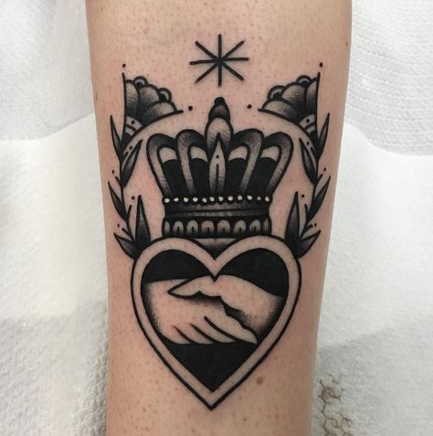 Heart With Quote Tattoo, I Am Safe Tattoo, No Doubt Tattoo, Pop Punk Tattoo Ideas, Pop Punk Tattoo, Claddagh Tattoo, Punk Tattoos, Brand New Tattoos, Sacred Heart Tattoos