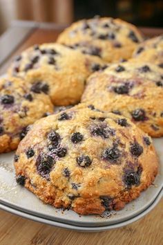 Large Muffin Top Muffins, Jumbo Blueberry Muffins, Bakery Style Blueberry Muffins, Bakery Muffins, Best Scone Recipe, Homemade Blueberry Muffins, Canadian Cuisine, Easy Blueberry Muffins, Muffins Breakfast