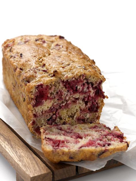 6 Impressive and Easy Cranberry Bread Recipes Dried Cranberry Recipes, Dried Cranberries Recipes, Cranberry Nut Bread, Cranberry Bread Recipes, Dried Cranberry, Nut Bread Recipe, Cranberry Bread, Clam Recipes, Breakfast Pastries