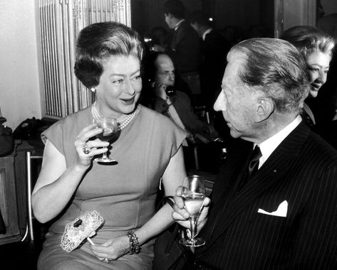 J. Paul Getty and Mary Teissier attend a party at the Cafe Royal in London. By Douglas Miller/Keystone/Getty Images. Video Romance, Cafe Royal, Luxury Lifestyle Couple, Phil Knight, Luxury Lifestyle Girly, J Paul Getty, Luxury Lifestyle Fashion, Luxury Lifestyle Women, Rich Family