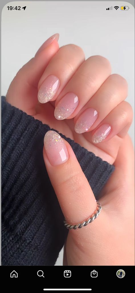 Round Nail Designs, Shellac Nail Designs, Engagement Nails, Hello Nails, Simple Gel Nails, Her Nails, Work Nails, Classy Acrylic Nails, Soft Nails