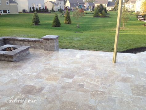 French Pattern Walnut Tumbled Travertine Pavers  http://www.travertinemart.com/products-page/walnut-color/premium-select-french-pattern-walnut-tumbled-travertine-pavers Narrow Backyard Ideas, Travertine Patio, Travertine Colors, Small Patio Design, Travertine Outdoor, Stone Pavers, Travertine Pavers, Sandstone Tiles, Crazy Paving