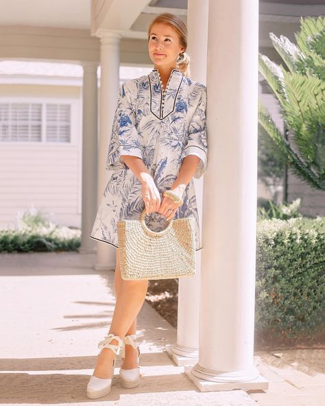 Lonestar Southern, Toile Dress, Floral Wedges, Stuart Weitzman Heels, Shoes Photography, Lone Star, Lovely Dresses, Turquoise Earrings, Mom Style