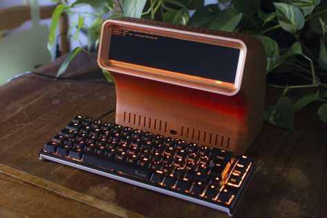 This 3D-Printed Series of Retro Terminals Will Give You Today’s Design Fix - Hackster.io Retro Futuristic Computer, Retro Futuristic Design, Computer Terminal, Cassette Futurism, Retro Computer, Diy Gadgets, Retro Tech, 3dprinting Design, Electronics Projects Diy