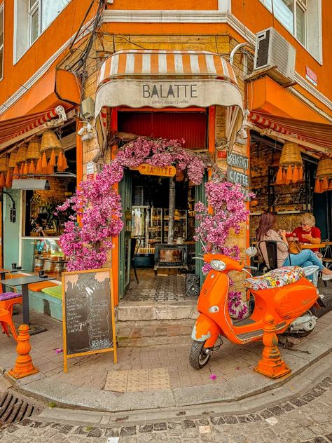 Balatte Gelato Balat Istanbul Turkey Istanbul Aesthetic, Istanbul Turkey Aesthetic, Istanbul Summer, Turkish Aesthetic, Turkish Cafe, Istanbul Aesthetic, Turkey Aesthetic, Colorful Cafe, Istanbul Guide