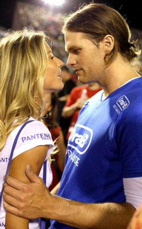 Gisele Bundchen & Tom Brady Gisele Bundchen Tom Brady, Gisele Bundchen Style, Tom And Gisele, Tom Brady And Gisele, Gisele B, Gisele Bündchen, Famous Couples, Gisele Bundchen, Power Couple