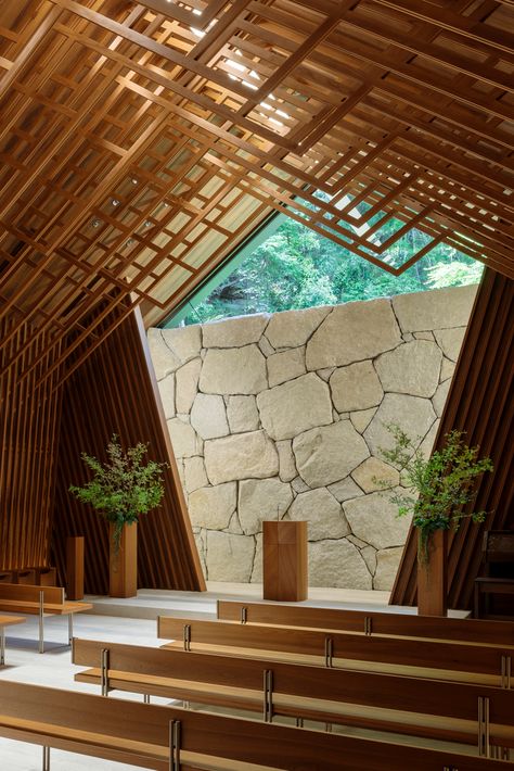 Chapel Design Architecture, Open Chapel, Chapel Design, Meditation Hall, Church Design Architecture, Church Building Design, Hall Ideas, Altar Design, Church Interior Design