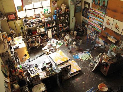 Chaotic Art, Artist Workspace, Artists Studios, Art Studio Space, Studio Spaces, Art Studio Room, Art Studio Design, Messy Art, Deco Studio