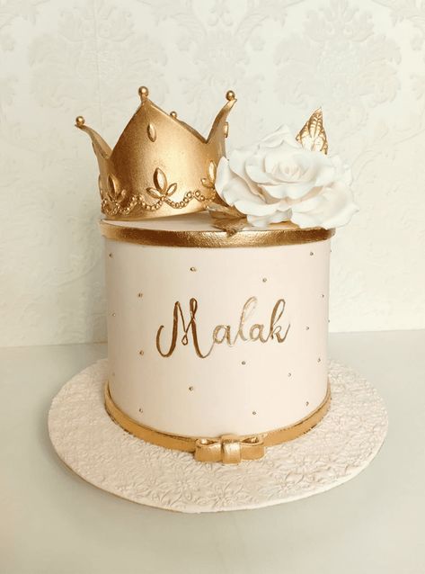 Queen Cake Design Images (Queen Birthday Cake Ideas) Unique Birthday Cakes For Girls, Queen Cake Design, Queen Birthday Cake, Ballet Birthday Cakes, Birthday Cake For Daughter, Birthday Cake Crown, Queens Birthday Cake, Birthday Cakes For Girls, Castle Birthday Cakes