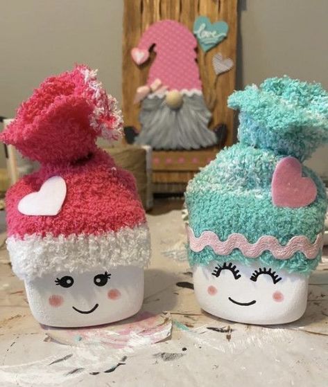 75+ Unique DIY Dollar Store Foam Dice Crafts | HubPages Dice Decorations, Foam Dice Crafts, Dice Crafts, Marshmallow Cups, Marshmallow People, Marshmallow Hats, Dice Ideas, The Frugal Crafter, Marshmallow Crafts