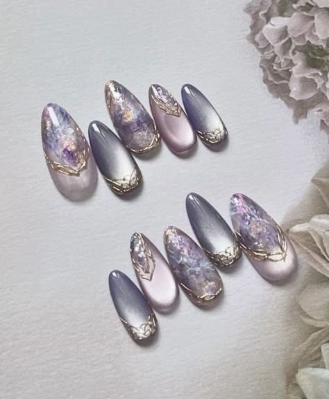 Fall Nail Art Ideas, Eye Nail Art, Fall Nail Trends, Elegant Nail Designs, Classy Nail Designs, Fall Nail Art Designs, Pretty Gel Nails, Purple Cat, Cat Eye Nails