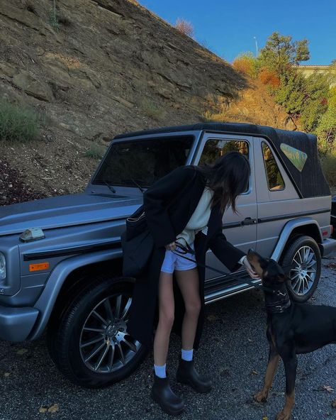 Kendall Jenner Car, Kendall Jenner Wallpaper, Kendall Jenner Aesthetic, Ugly Shoes, Cali Girl, Kendall Jenner Outfits, Jenner Style, Kendall And Kylie, Kendall Jenner Style