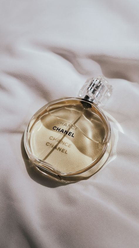 Spring Perfume, Perfume Chanel, Chanel Chance, Ariana Grande Perfume, Parfum Chanel, Perfume Floral, Wear Perfume, Chanel Perfume, Perfume Lover