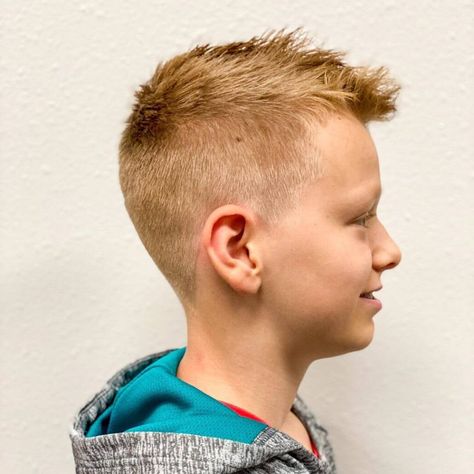 Faux Hawk haircuts are a stylish and trendy choice for boys. It’s a cool look that maintains the edge of a traditional mohawk while being … The post 19 Trendy Faux Hawk Haircuts For Boys (2023) appeared first on Mr. Kids Haircuts. Fauxhawk Hairstyle, Boys Faux Hawk, Fohawk Haircut Fade, Short Faux Hawk, Fohawk Haircut, Faux Mohawk, Curly Faux Hawk, Haircuts For Boys