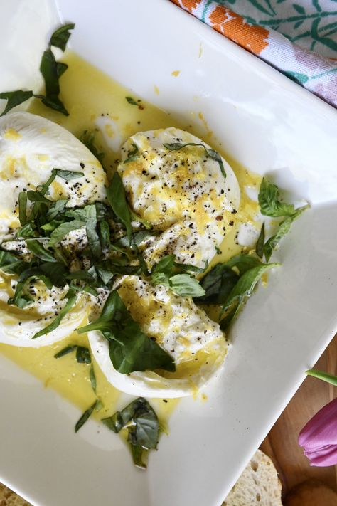 Summer Burrata Appetizer, Lemon Basil Burrata, Savory Lemon Appetizers, Burrata Appetizer Prosciutto, Burrata With Pesto, Easy Burrata Appetizer, Salad With Burrata Cheese, Burrata Appetizer Simple, Buratta Appetizer Cold