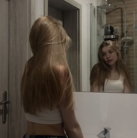 #girl #mirror #mirrorpic Woman Looking Into Mirror, Girl Looking In Mirror, Looking In Mirror, Looking In The Mirror, Girl Mirror, Mirror Reflection, Girl Standing, Mirror Pic, Look In The Mirror