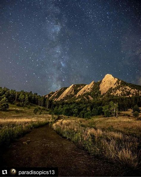 Boulder, Colorado. Home of the amazing Flatirons & CU (University of CO Boulder) GO Buffs! Boulder Photography, Boulder Co, Boulder University Colorado, Hiking In Boulder Colorado, Flatirons Boulder, Boulder Colorado Photography, Boulder Flatirons, Colorado Painting, University Of Colorado Boulder