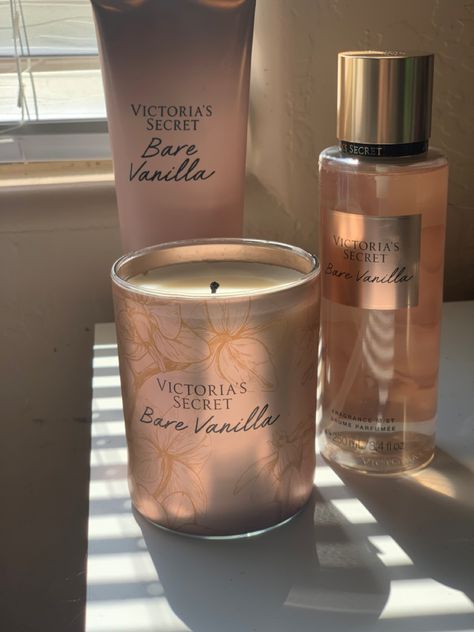 I love anything vanilla scented 😍😍 Vanilla Bean Victoria Secret, Bare Vanilla Aesthetic, Bare Vanilla Victoria Secret, Victoria Secret Bare Vanilla, Candle Pics, Vanilla Vibes, Vanilla Scents, Victoria Secret Vanilla, Secret Energy