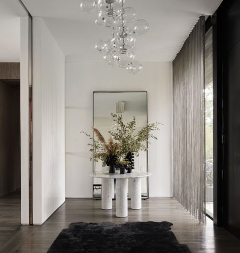 North Shore Modern - Northworks Architects + Planners Highland Park Illinois, Modern French Provincial, Private Resort, Modern Foyer, Foyer Staircase, Entrance Table, Modern French, Entry Hallway, Modern Hallway