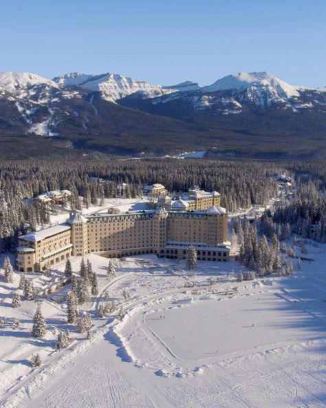 The Fairmont experience feels like something straight out of a winter fairytale. ✨️❄️⁠ ⁠ 📍Fairmont Banff Springs⁠ 📍Fairmont Chateau Whistler⁠ 📍Fairmont Chateau Lake Louise⁠ 📷: Fairmont Hotels & Resorts ⁠ #banffsprings #adventurehere #thisiscanada #lakelouise #whistler #skimaxholidays #explorepage #skiing #ski #skimax #snowboarding #snow #wintervibes #travel #trips #winter #powder #snowboarder #travelgram #lifestyle #whistlerbc #banff Fairmont Lake Louise, Lake Louise Winter, Fairmont Chateau Whistler, Banff Winter, Fairmont Chateau Lake Louise, Fairmont Banff Springs, Fairmont Banff, Chateau Lake Louise, Canada Photography