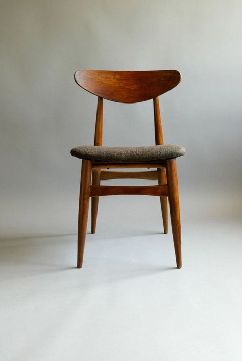 Midcentury Chair, Danish Modern Chairs, Danish Chair, Danish Modern Furniture, Elegant Chair, Teak Chairs, Danish Style, Elle Decoration, Teak Furniture