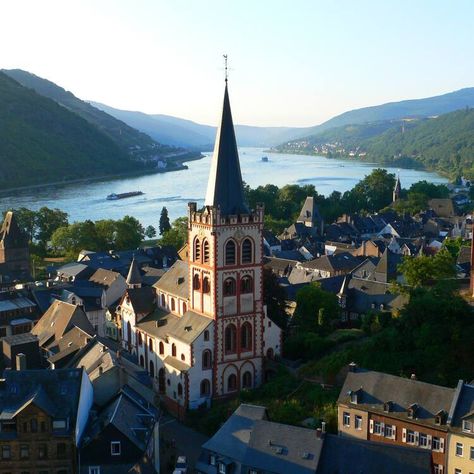 Upper Middle Rhine Valley Rhine Valley, Rhine River, Heritage Center, River Cruise, Europe Trip, Beautiful Castles, River Cruises, Unesco World Heritage, World Heritage