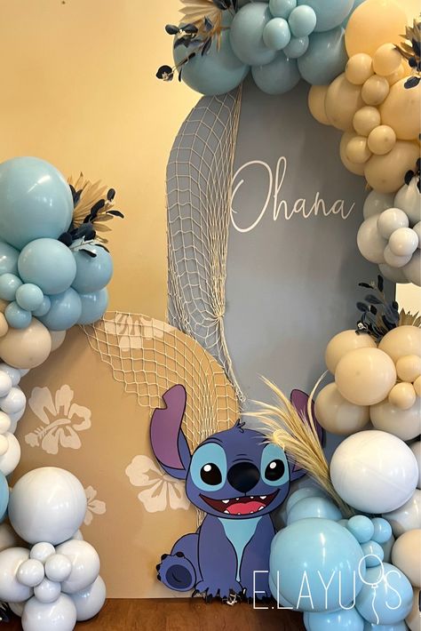 Lilo and Stitch Baby Shower, Lilo and Stitch Birthday Stitch First Birthday Theme, Stitch Backdrop Ideas, Lilo And Stitch Theme Party, Stitch Theme Baby Shower Ideas, Leo And Stitch Birthday Party Ideas, Lilo And Stitch 1st Birthday Party, Lilo And Stitch Balloon Garland, Stitch 2nd Birthday Party, Lilo And Stitch 2nd Birthday Party