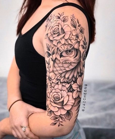 Owl Thigh Tattoos, Owl Tattoo Sleeve, Shoulder Sleeve Tattoos, Cool Shoulder Tattoos, Tattoos For Women Half Sleeve, Theme Tattoo, Upper Arm Tattoos, Tasteful Tattoos, Floral Tattoo Sleeve