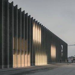 FRPO Rodriguez & Oriol | a f a s i a Facade Brick, Acoustic Barrier, Plans Architecture, Industrial Architecture, Colossal Art, Brick Facade, Shed Design, Arched Windows, Industrial Buildings