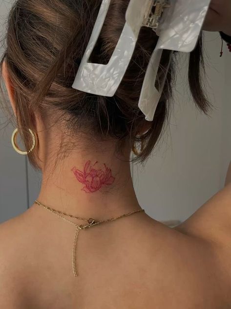 Flowers On Neck Tattoo, Lily Of The Incas Tattoo, Back Tattoos Red Ink, Back Tattoo Red Ink, Japanese Lily Tattoo, Neck Tattoos Women Back Of, Spider Lilies Tattoo, Red Ink Neck Tattoo, Lotus Neck Tattoo