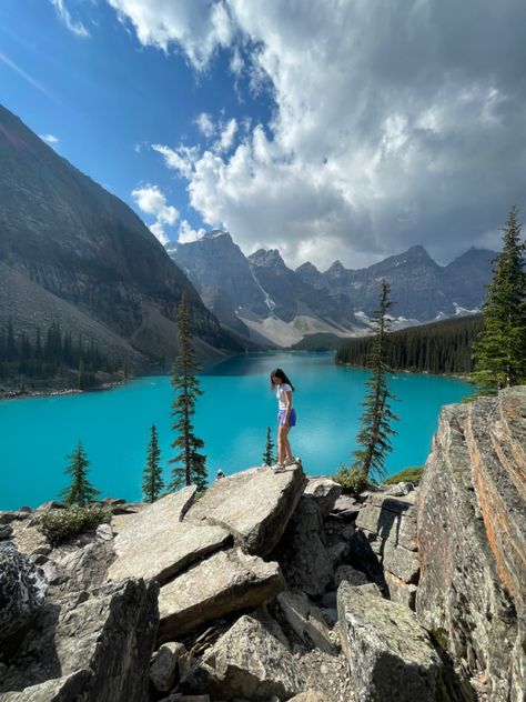 Lake Moraine, Peace Officer, Hiking National Parks, Senior Trip, Adventure Aesthetic, Banff National Park, Canada Travel, Travel Inspo, Pretty Places