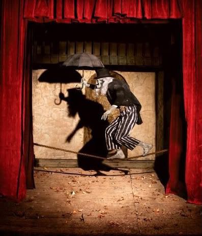 Childrens Nightmares & Horror Photography Combine | HubPages Joshua Hoffine, Scary Circus, Haunted Circus, Haunted Carnival, Creepy Circus, Horror Photography, Creepy Carnival, Halloween Circus, Dark Circus