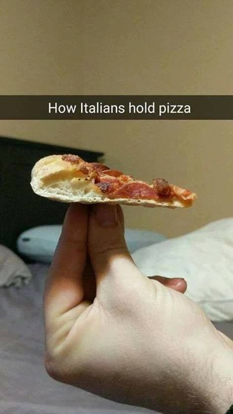 Italian Meme, Italian Jokes, Italian Memes, Funny Italian Jokes, Italian Humor, Roblox Funny, Funny Dude, Very Funny Pictures, Quick Jokes