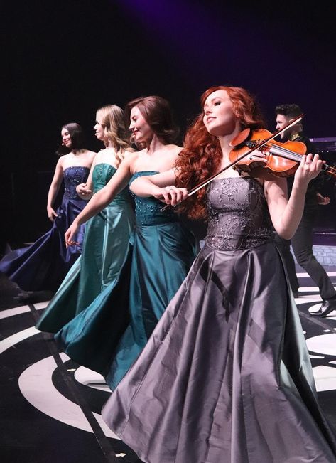 Fabulous Night of Music Celtic Woman Ancient Land Performance Chloe Agnew, Woman Wallpaper, Taylor Swift Debut, 11th Wedding Anniversary, Music Tutorials, Celtic Music, Celtic Woman, Celtic Dragon, Irish Music