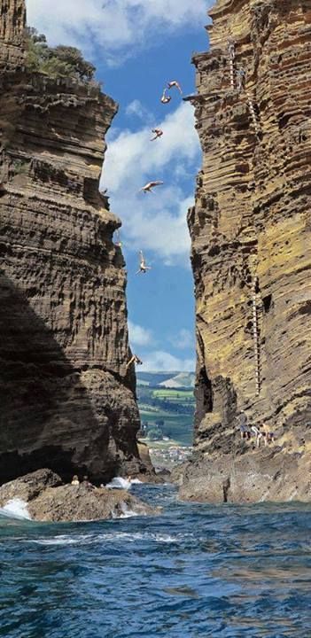 Portugal Azores, Azores Portugal, Cliff Diving, Voyage Europe, Spain And Portugal, Extreme Sports, In The Ocean, Call Whatsapp, Oh The Places Youll Go