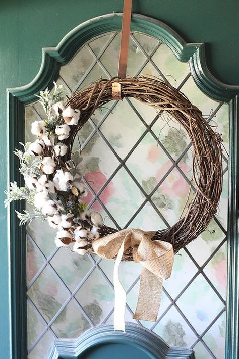 Rustic Cotton Wreath Diy Fall Wreaths, Couronne Diy, Ideas For Autumn, Owl Wreaths, Easy Diy Wreaths, Thanksgiving Decorations Diy, Red Wreath, Faux Hydrangea, Wreaths Christmas