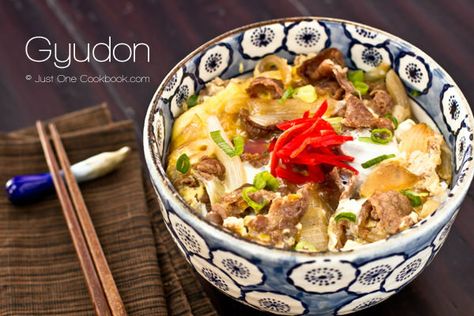 Gyudon Easy Gyudon Recipe, Yakimeshi Recipe, Donburi Recipe, Just One Cookbook, Beef Bowl, Japanese Beef, Easy Japanese Recipes, Beef Bowls, Eat Beef