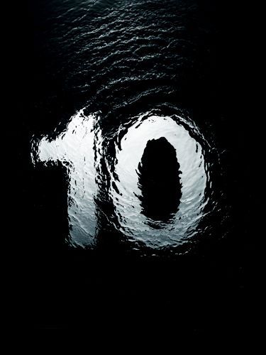 white 10 ten submerged in water on black background Numbers Typography, 타이포그래피 포스터 디자인, Logo Number, Typography Letters, Digital Cameras, Graphic Design Typography, Graphic Design Posters, Black Wallpaper, Fonts Design