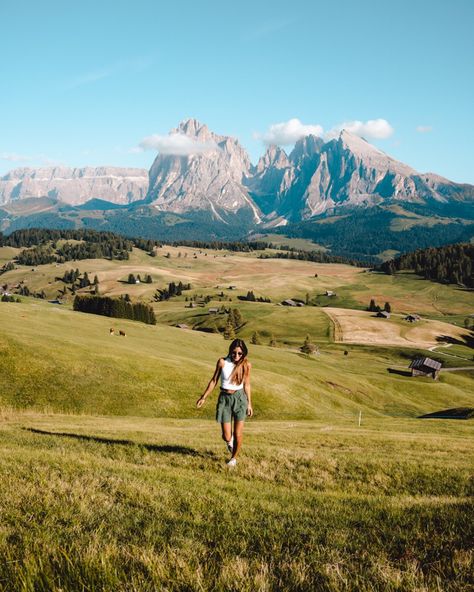 Hiking at Alpe di Siusi - HER TRAVEL NOTES Travel Notes, Hiking, Camping, Travel