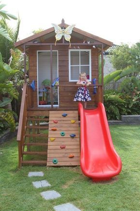 Backyard Playhouse Ideas, Outdoor Playhouse Ideas, Cubby House Ideas, Playhouse With Slide, Backyard Playhouse, Build A Playhouse, Kids Outdoor Play, Playhouse Outdoor, Wooden Playhouse