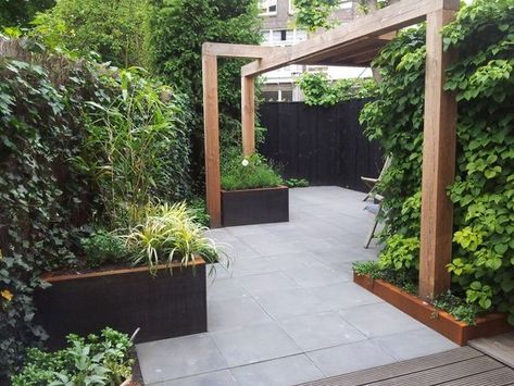 Moderne Have, Diy Garden Patio, Building A Pergola, Modern Pergola, Wooden Pergola, Garden Area, Contemporary Garden, Pergola Plans, Pergola Designs