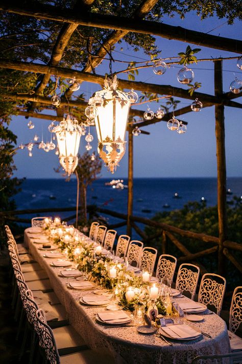 To have a destination wedding in Positano is always a good idea. The atmosphere of this small town of the Amalfi coast will let you live a memorable wedding experience. On the wedding day in Positano it can't be missed to have the portrait pictures session on a boat to enjoy the beautiful light of the sunset overlooking the colorful town of Positano from the sea! Cupid Terrace of the Rada restaurant Small Boat Wedding Ideas, Small Wedding Abroad, Small Wedding Restaurant, Small Italy Wedding, Terrace Wedding Decor, Almafi Coast Wedding, Small Destination Wedding Ideas, Italian Coast Wedding, Wedding On Boat