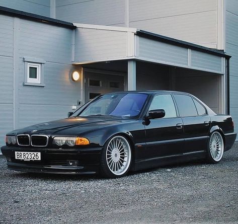 BMW E38 E38 Bmw, Bmw 7series, Bmw 740, Bmw Vintage, Serie Bmw, Bavarian Motor Works, Bmw Performance, Bmw E38, Bmw Alpina