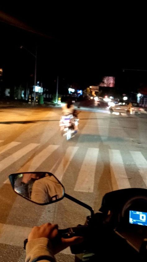 Riding With Boyfriend, Night Ride Motorcycle Aesthetic, Night Ride Motorcycle, Night Bike Ride, Ride Motorcycle, Night Ride, Motorcycle Ride, Night Biking, Motorcycle Aesthetic