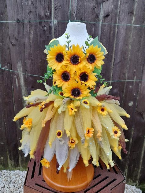 Pixie Flower, Pretty Sunflowers, Sunflower Fairy, Party Dress Birthday, Stretchy Crochet, Tutu Dress Costumes, Fabric Tutu, Plain Yellow, Sunflower Party