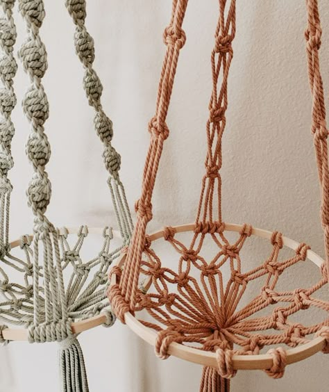 Macrame Plant Hanger Ideas, Pola Macrame, Macrame Colar, Macrame Plant Hanger Tutorial, Macrame Plant Hanger Patterns, Macrame Knots Pattern, Diy Macrame Plant Hanger, Macrame Wall Hanging Diy, Macrame Plant Holder