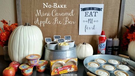 Mini Pie Bar, Fun Fall Desserts, Caramel Apple Pie Recipes, Caramel Apple Bars, Mini Caramel Apples, Baked Caramel, Apple Pie Bars, Food Bars, Mini Pie