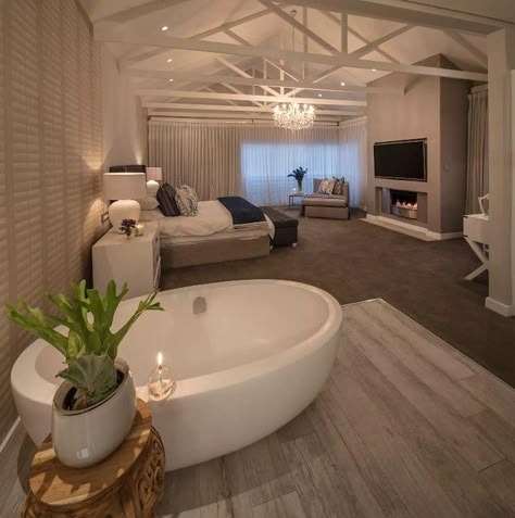 Jacuzzi In Bedroom Master Suite, Hotel Room With Bathtub, Jacuzzi Tub In Bedroom, Bedroom Bathtub Ideas, Bedrooms With Bathtubs, Tub In Bedroom Master Suite, Bathtub In Bedroom Ideas, Tub In Bedroom, Bathtub In Bedroom