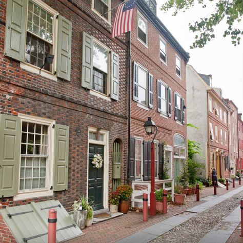 The oldest street in America, in Philadelphia. Porch Supports, Gambrel Roof, American Houses, French Colonial, Dutch Colonial, American Architecture, Colonial Architecture, Old Street, Colonial Style